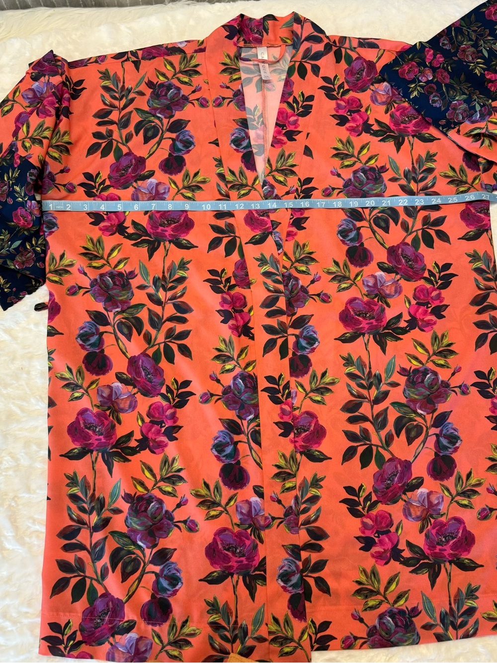 Cacique Coral Robe With Bell Sleeves in Size 14/16 D16 - Picture 11 of 12